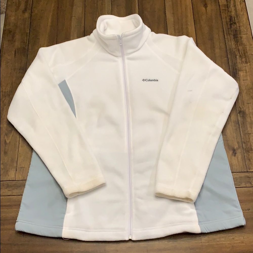 Women’s white Columbia 2x fleece